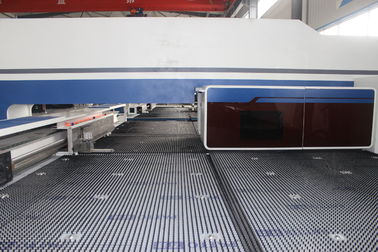 Closed Type Turret CNC Hydraulic Punching Machine